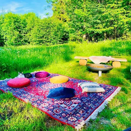 Campingplads Maringotka Lipenka U Lipenske Prehrady Na Sumave