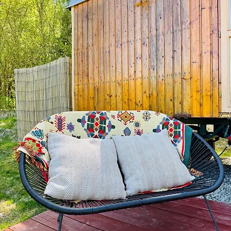 Maringotka Lipenka U Lipenske Prehrady Na Sumave Campingplads *